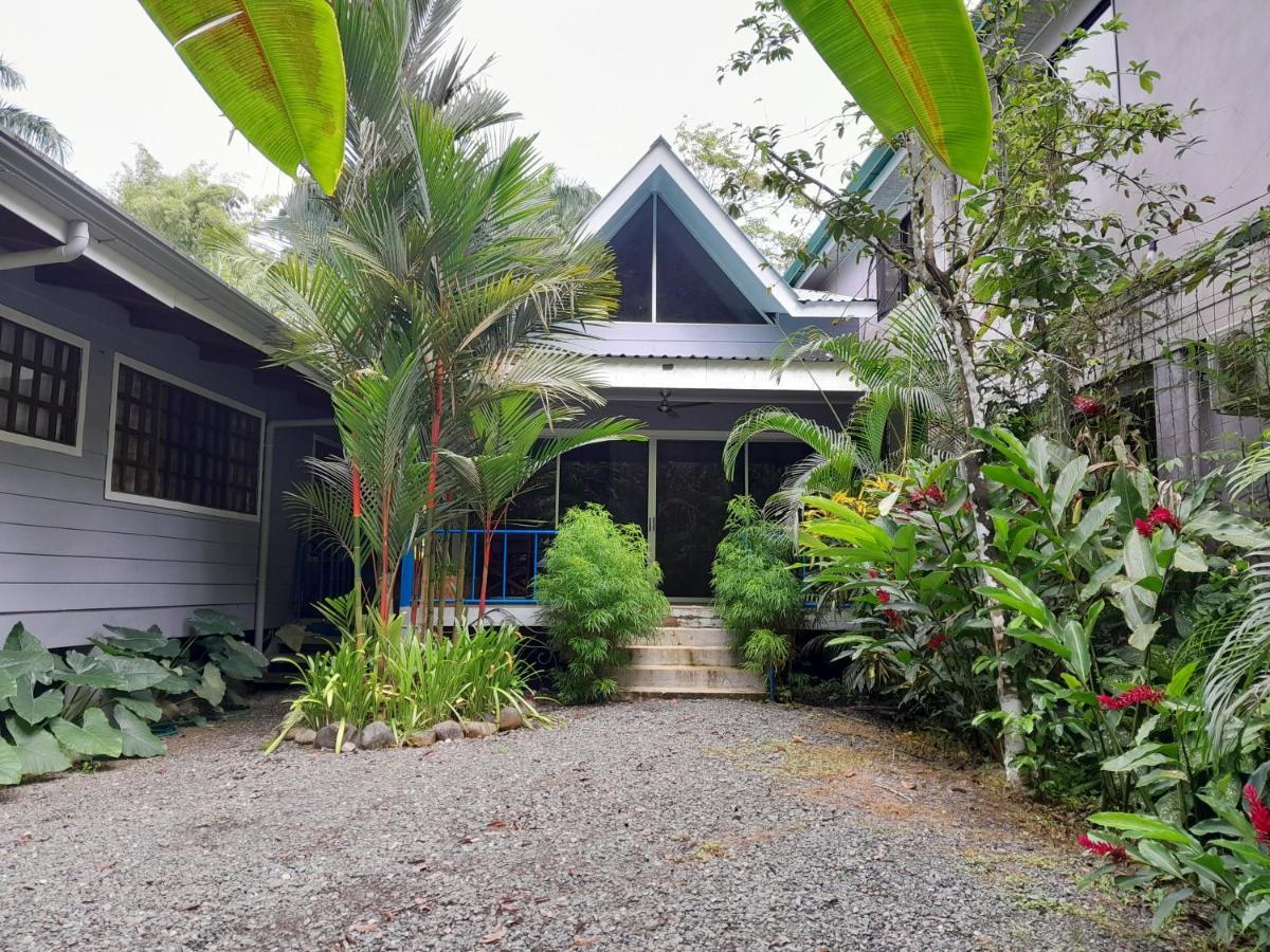 Casas Guaney Hotell Manuel Antonio Exteriör bild